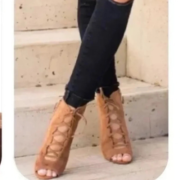 NWOT Sam Edelman Yvie peep toe ankle booties - Picture 9 of 10